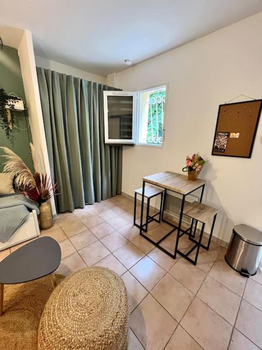 Appartement Aix-en-provence, Cosy Proche Toutes Commodites, Linges Fournis